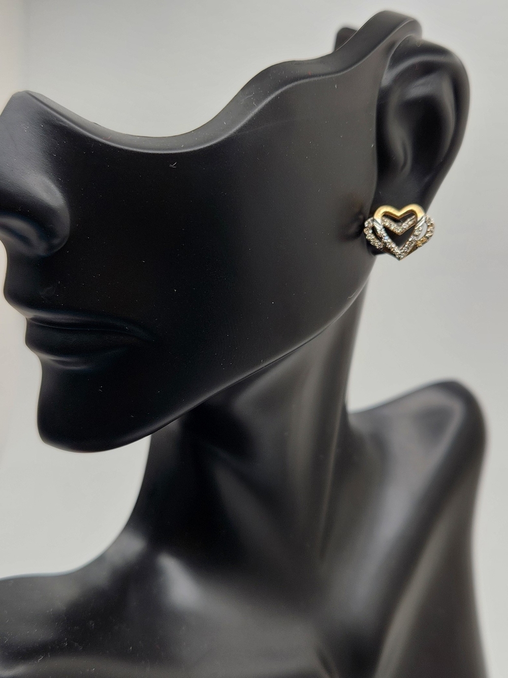 14k Gold & Diamond Interlocking Heart Stud Earrings 1.7g Screw Backs